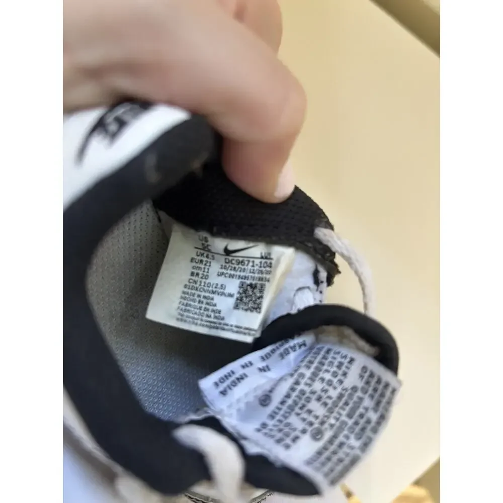 Nike Force 1 Toddler Sneakers Size 5C White Black DC9671-104 Lace Up